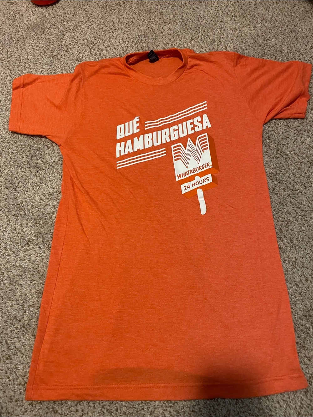 Gildan Orange Qué Hamburguesa Graphic Short Sleeve Tee